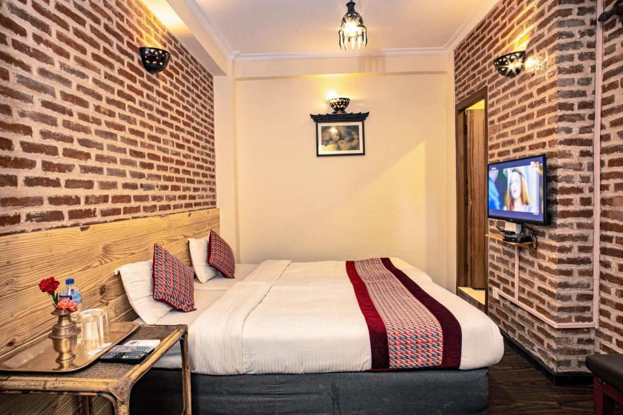 Newa Hotel 2*